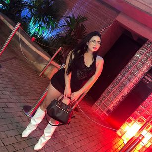 Model - Anahi Vega FEMDOM