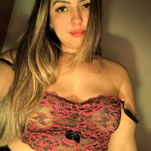 Model - LexaVixen QUENTE