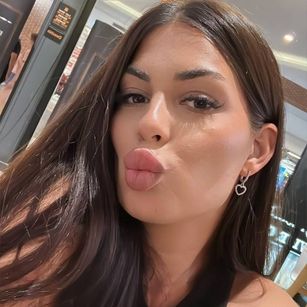 Model - EvaRayne kinky