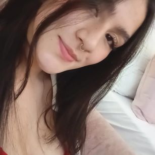 Model - LiaMoretti latina