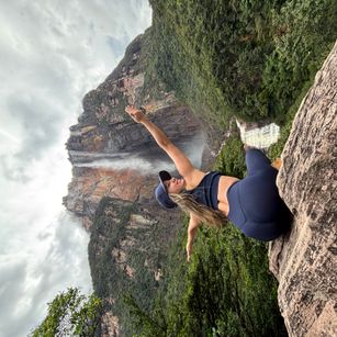 Model - Veronica Hot pussy