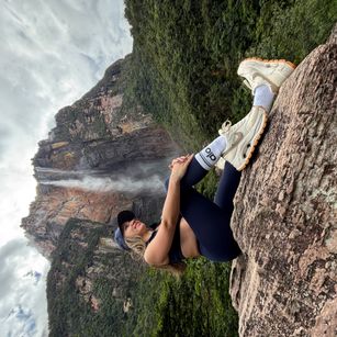 Model - Veronica Hot feet