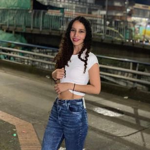 Model - Eimy Sanchez anal