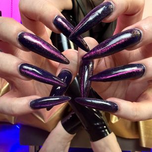 Model - CyberXGoddess CBT