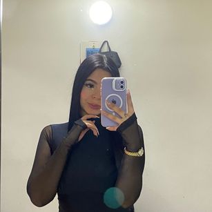 Model - Brianna Hill anal