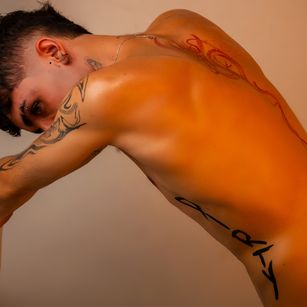 Model - NikoStone bigass