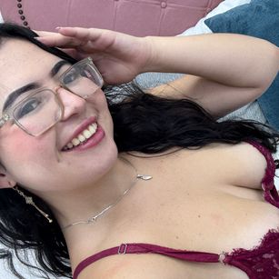 Model - Anahi Vega JOI