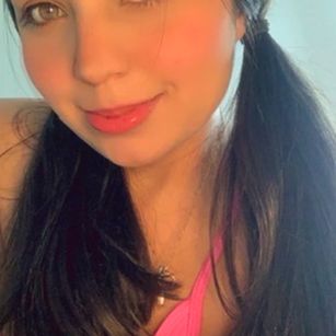 Model - Emiliegolds masturbacin