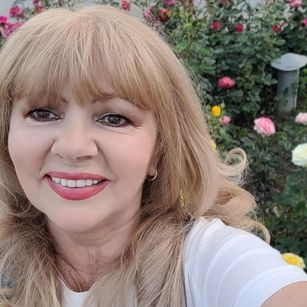 Model - FashionWoman kind