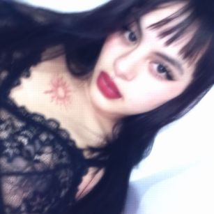 Model - Olivia latina