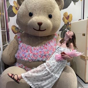 Model - Sabrina humiliation