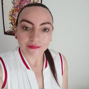 Model - DoctoraVictoria PRETTY