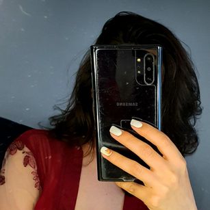 Model - EleganzaVogue stockings