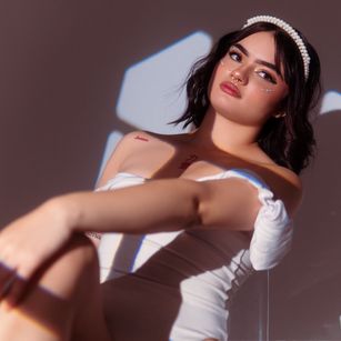 Model - Electra Rouse sexy