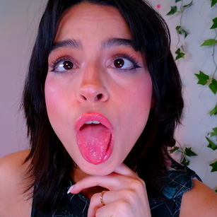 Model - AMY HEAVEN squirt