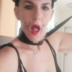 Model - AELA AMETHYST bdsm