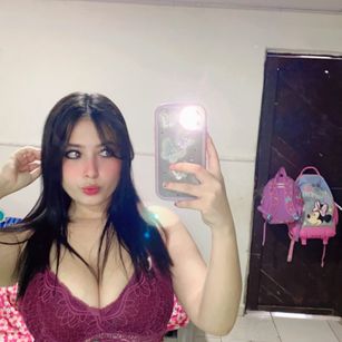 Model - Yai lin bigboobs