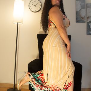 Model - AdeleSmithh dildo