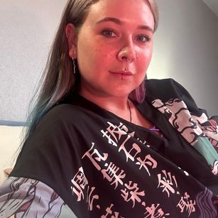 Model - MarlaShine curvy