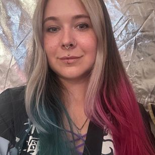 Model - MarlaShine joi