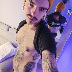 Model - Kalettattos bdsm