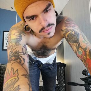 Model - Kalettattos bdsm