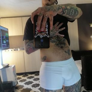 Model - Kalettattos cum