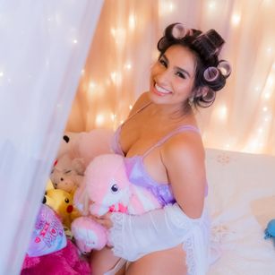 Model - Valery D. squirt