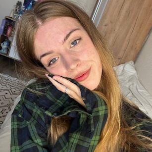 Model - Cassie Messie ass