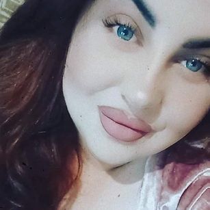 Model - RubyLorrie natural