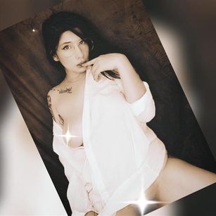 Model - Amelith pussy