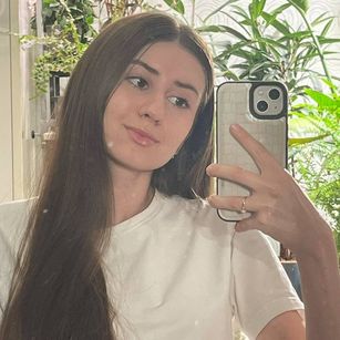 Model - Blair19 FootFetish