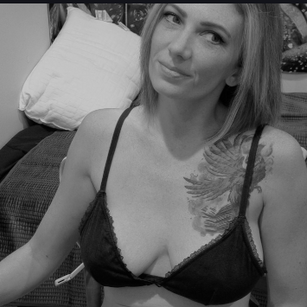 Model - XPBunni artist