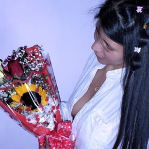 Model - PocahontasPretty FRIENDLY