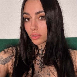 Model - Staisha online