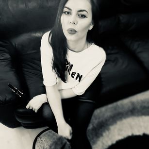 Model - BlackQueen69 milf