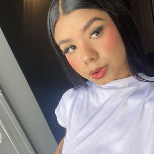 Model - VioletGrace petite