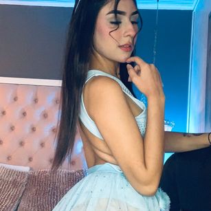 Model - Violet Blaze cum