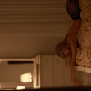 Model - Lana Younes Blonde