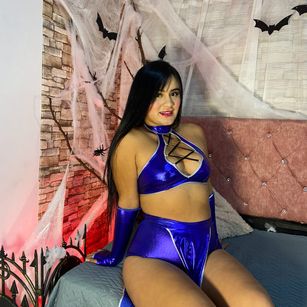 Model - Dulce_amg lovense