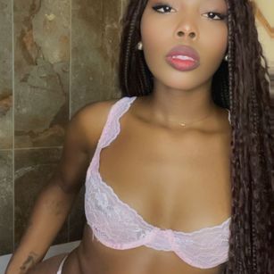 Model - abbiecyruz roleplay