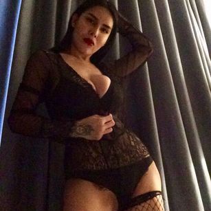 Model - Madoc Ventura jerking