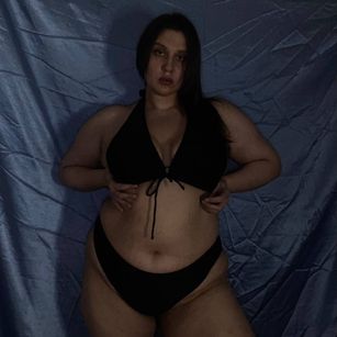 Model - Catrina bigass