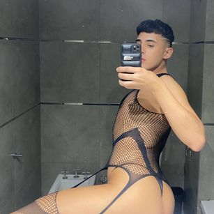 Model - BebuBoy mistress