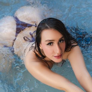 Model - CatalinaThompson joi