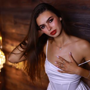 Model - AlexxisRae feet