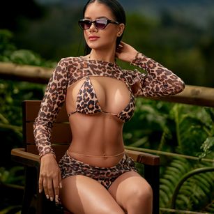 Model - Milaa Skinny