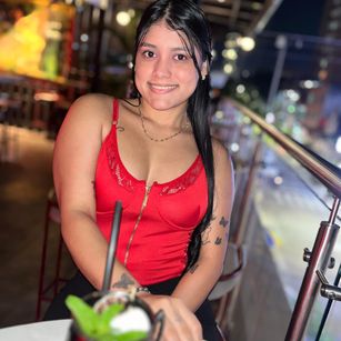 Model - Nicolle_Cherry linda