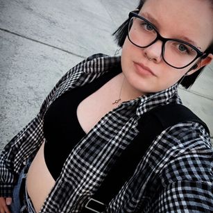 Model - Marie bigass