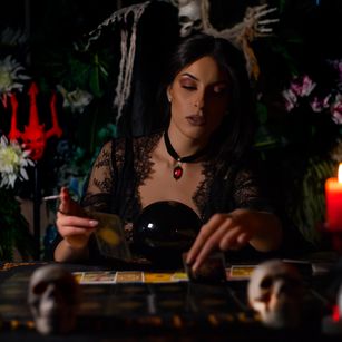 Model - LunaBently femdom